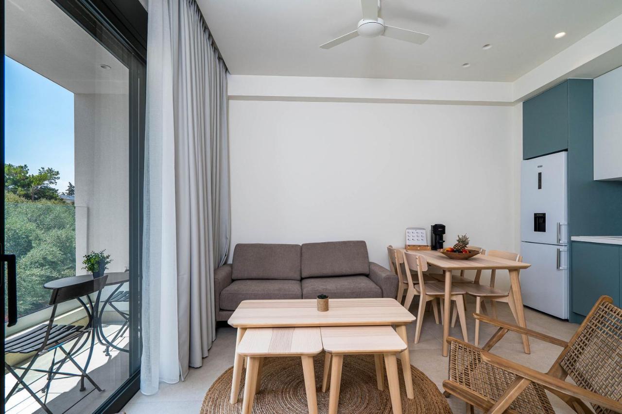 Konoso Luxury Apartments Heraklion  Bagian luar foto