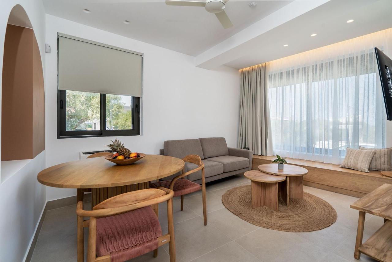 Konoso Luxury Apartments Heraklion  Bagian luar foto
