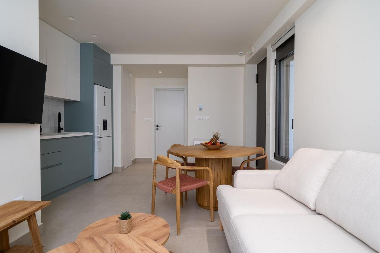 Konoso Luxury Apartments Heraklion  Bagian luar foto